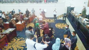 DPRD Karawang Lantik Rizka Restu Amalia Gantikan H. Deden yang Meninggal Dunia