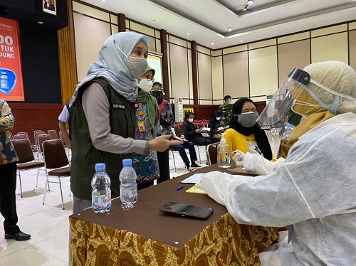 Dapat Penghargaan Wanita Inovatif, Ineu Purwadewi: Ini Hasil Capaian DPRD Bekerja Pada Saat Pandemi