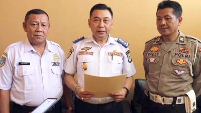 Cegah Tarif Tak Wajar, Dishub Bekasi Akan Pasang Stiker di Angkot