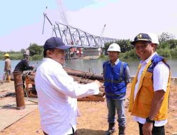 Target Pembangunan Jembatan Citarum di Pantai Bakti Rampung Akhir Tahun